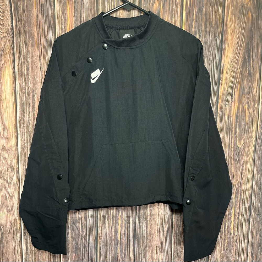 NIKE SPORTSWEAR WOVEN PULLOVER WOMENS BOMBER - SIZE XS